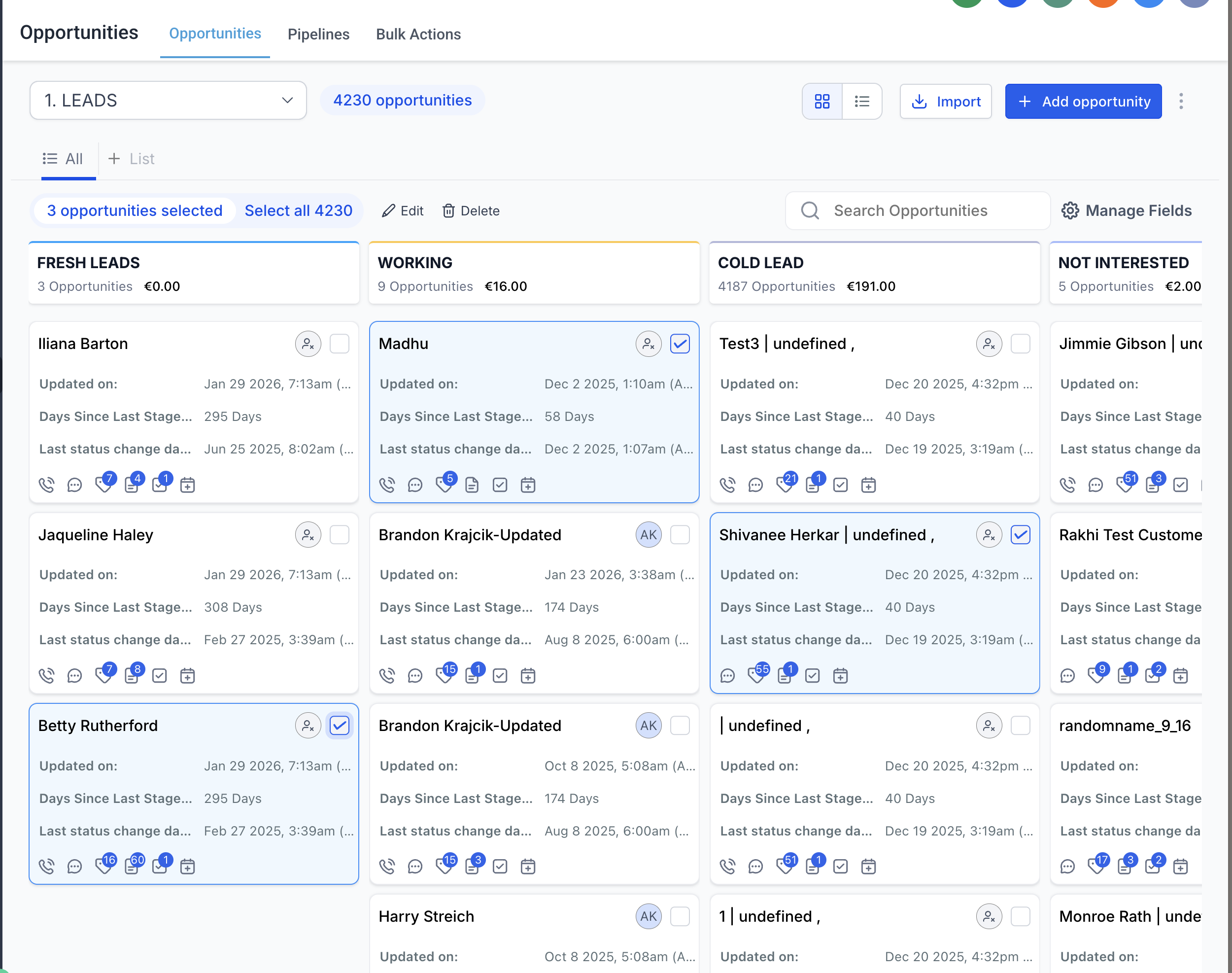 Selecting opportunities for bulk deletion in Captivation Hub list view